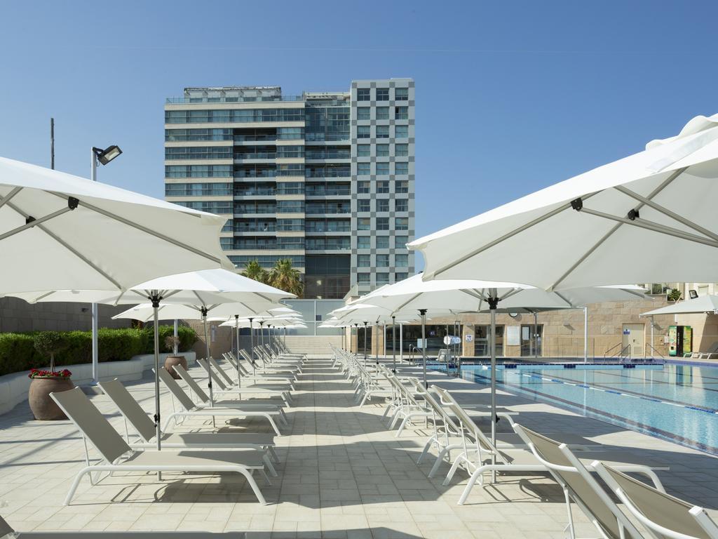 Aparthotel Okeanos On The Beach Herzelia Съоръжения снимка