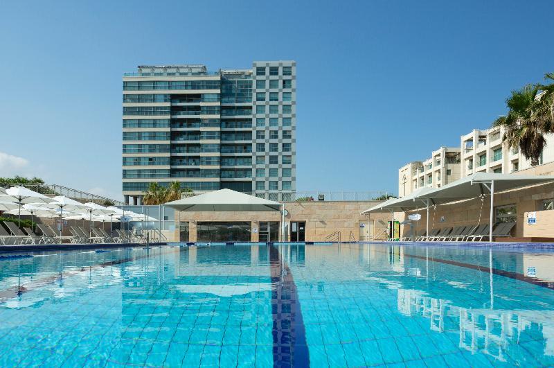 Aparthotel Okeanos On The Beach Herzelia Екстериор снимка